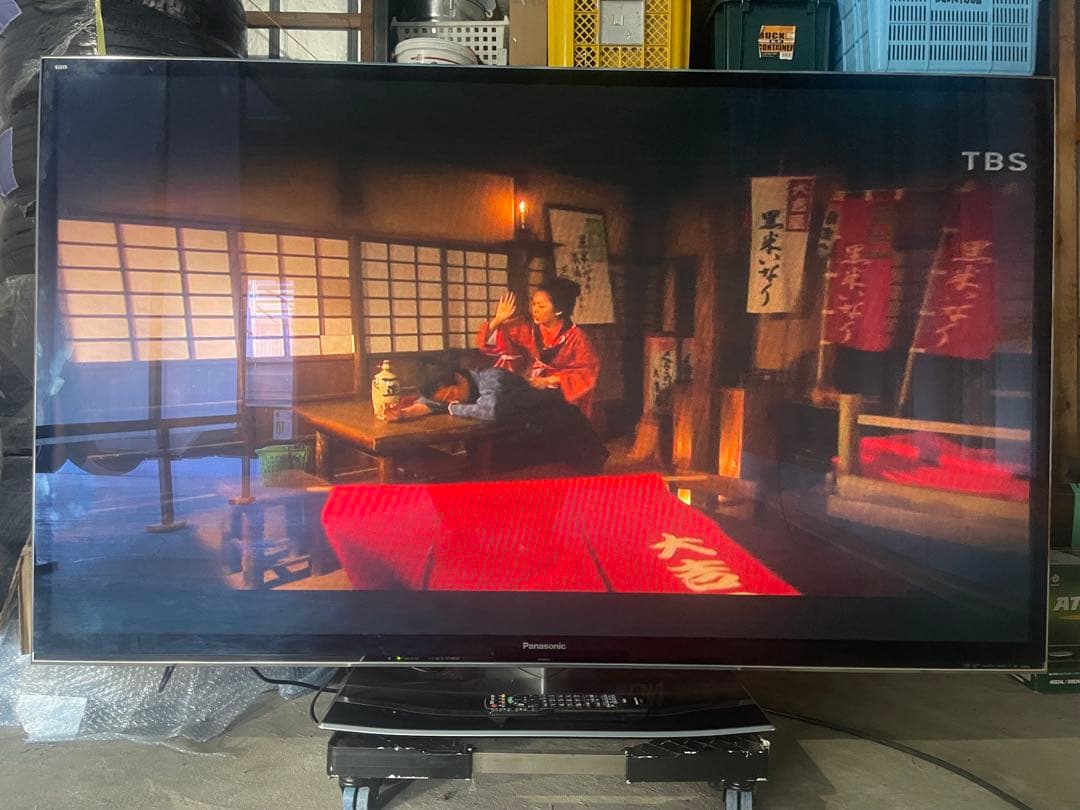 パナソニック　 TH-P65ZT5 65インチ プラズマテレビ