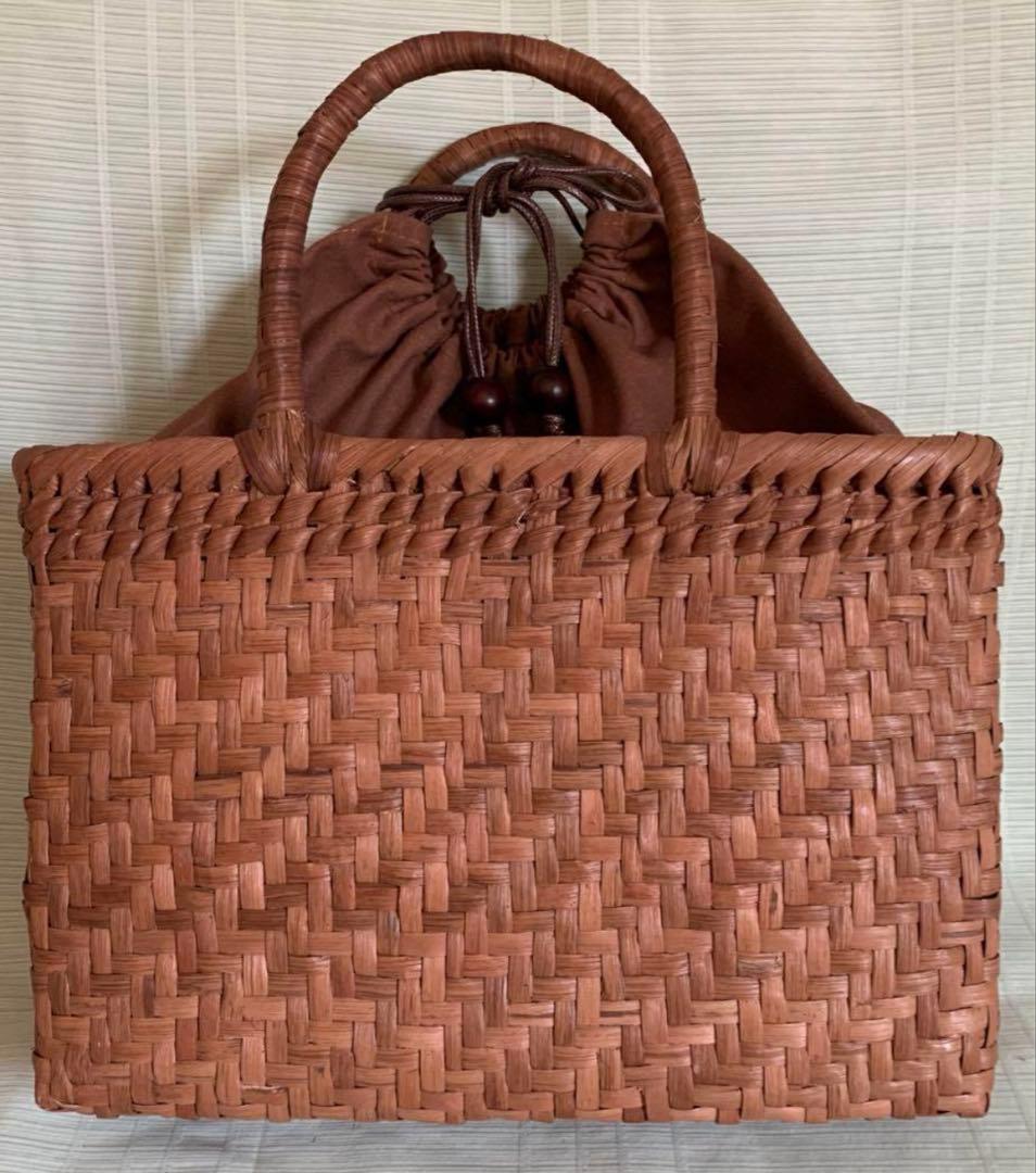 新入荷 新品 未使用品　長野産　職人手編み　網代編み　山葡萄籠バッグ