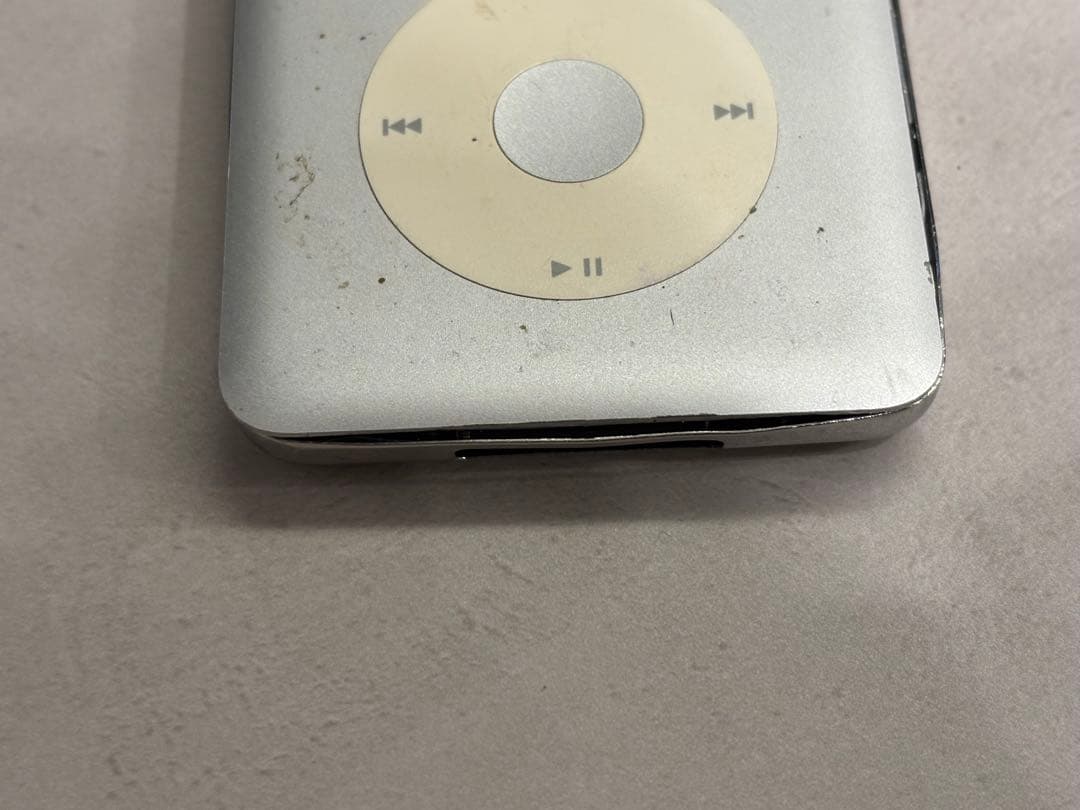 【Apple】iPod classic 120GB シルバー　ジャンク