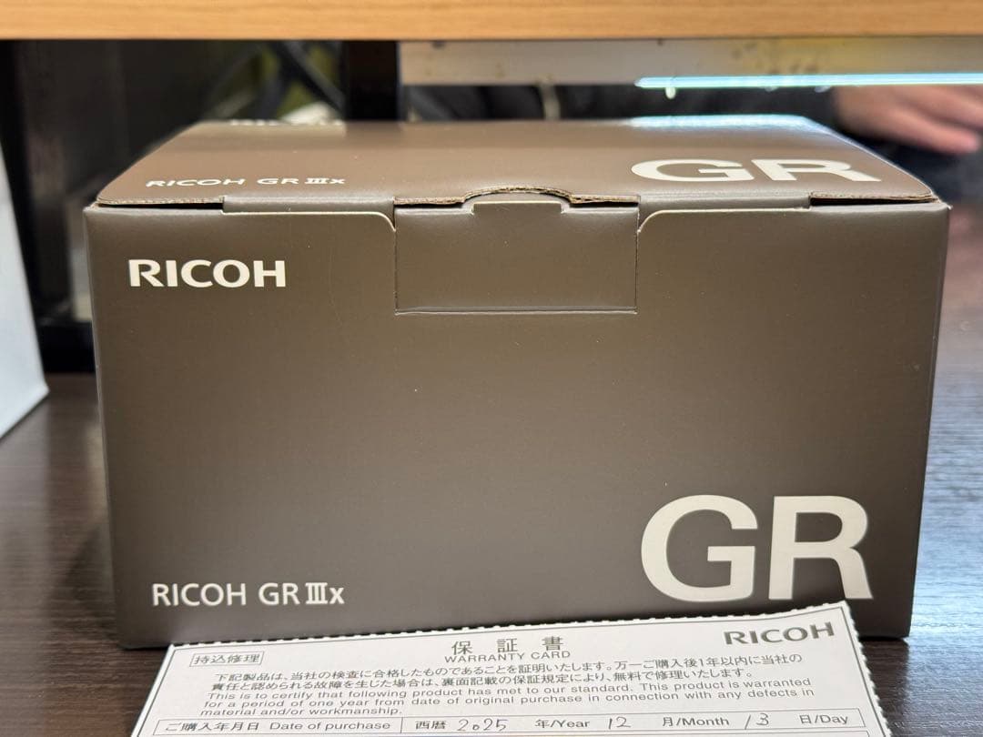 新品のRICOH GR IIIx ・保証書付きです(即日発送いたします)