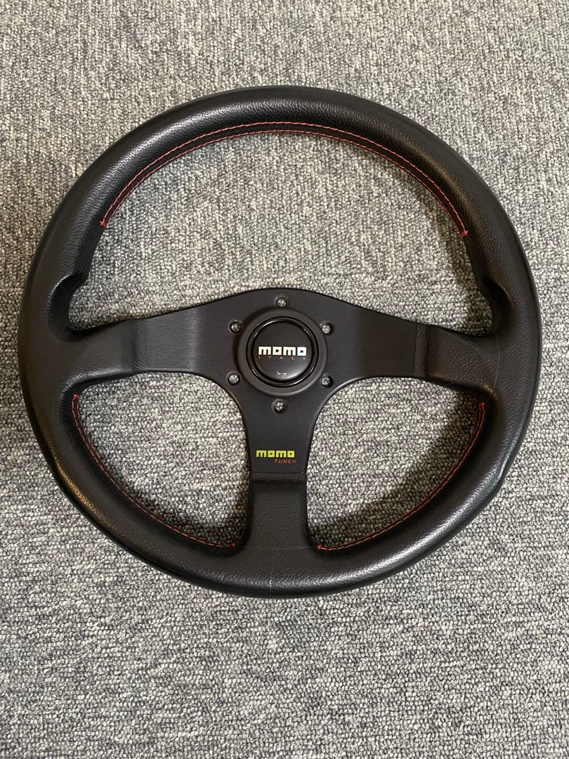 momo tuner ステアリング 32φ