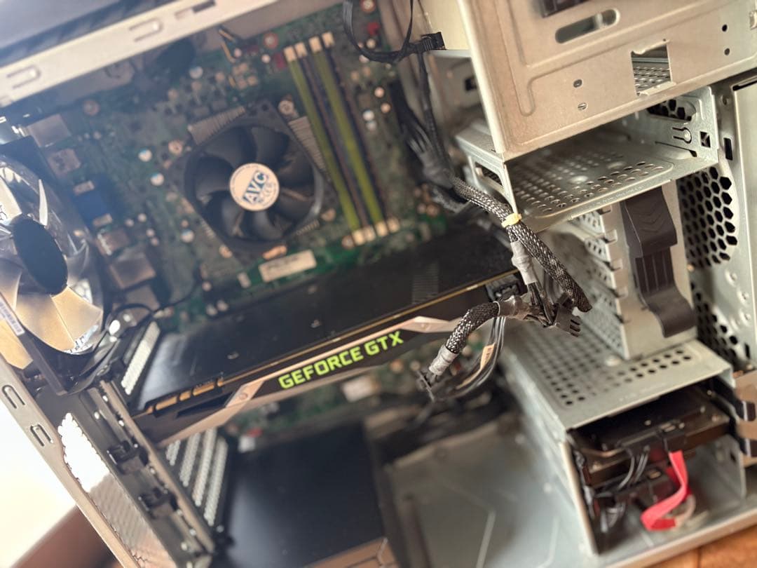 Windowsデスクトップ Lenovo i7 6700 GTX1070 1TB