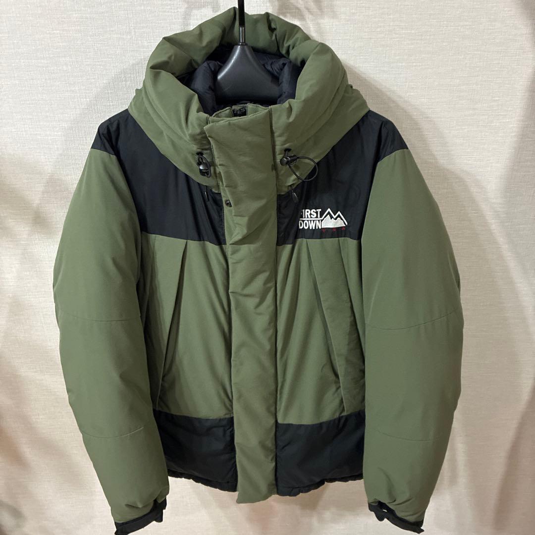 FIRST DOWN ジャケット　ダウンジャケット