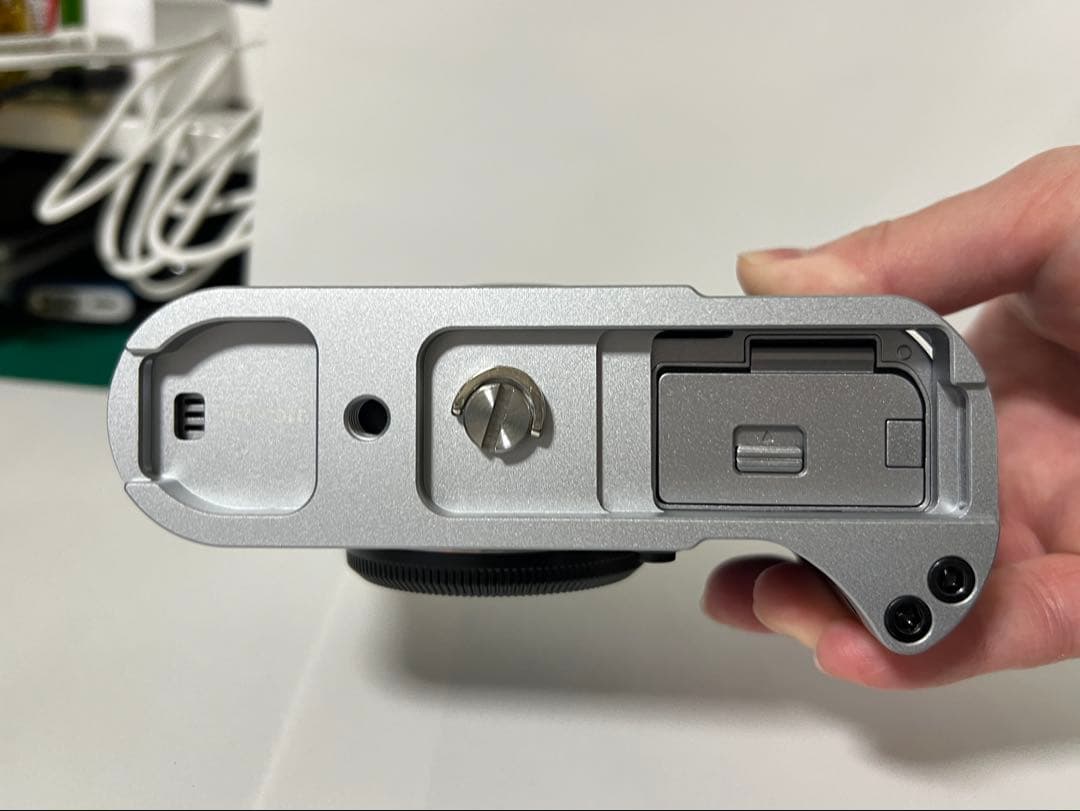 FUJIFILM X-T50 XC15-45mmレンズキット [シルバー]