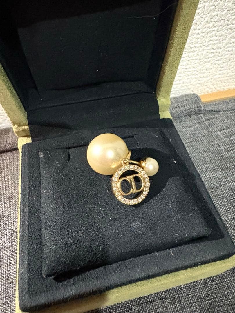 CDロゴ パールピアス 片耳用