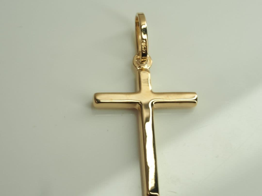 シンプル十字架　クロスペリドットトップ　750YG K18YG