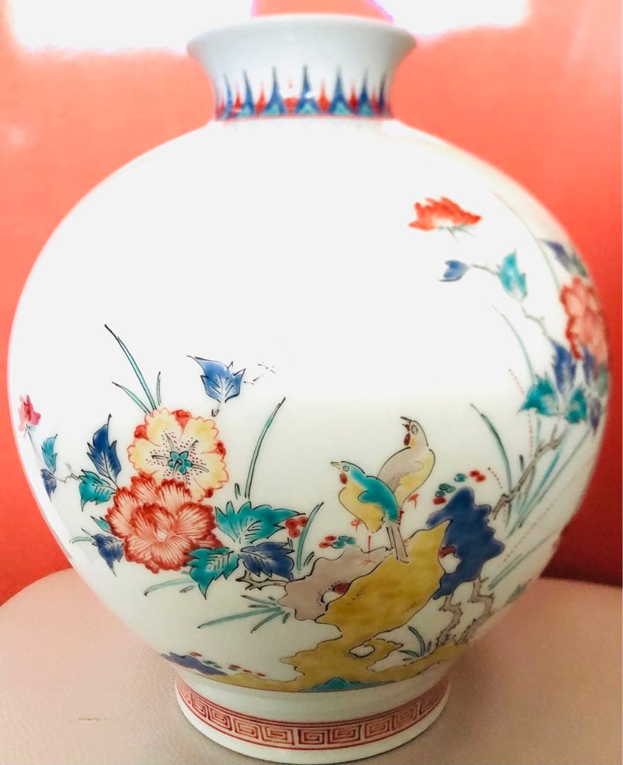 人間国宝十三代柿右衛門 錦鳥牡丹文花瓶 高さ約27 Cm最大直径約23 Cm美品