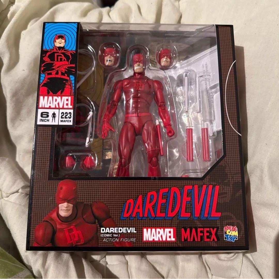 MAFEX Daredevil 6インチ アクションフィギュア