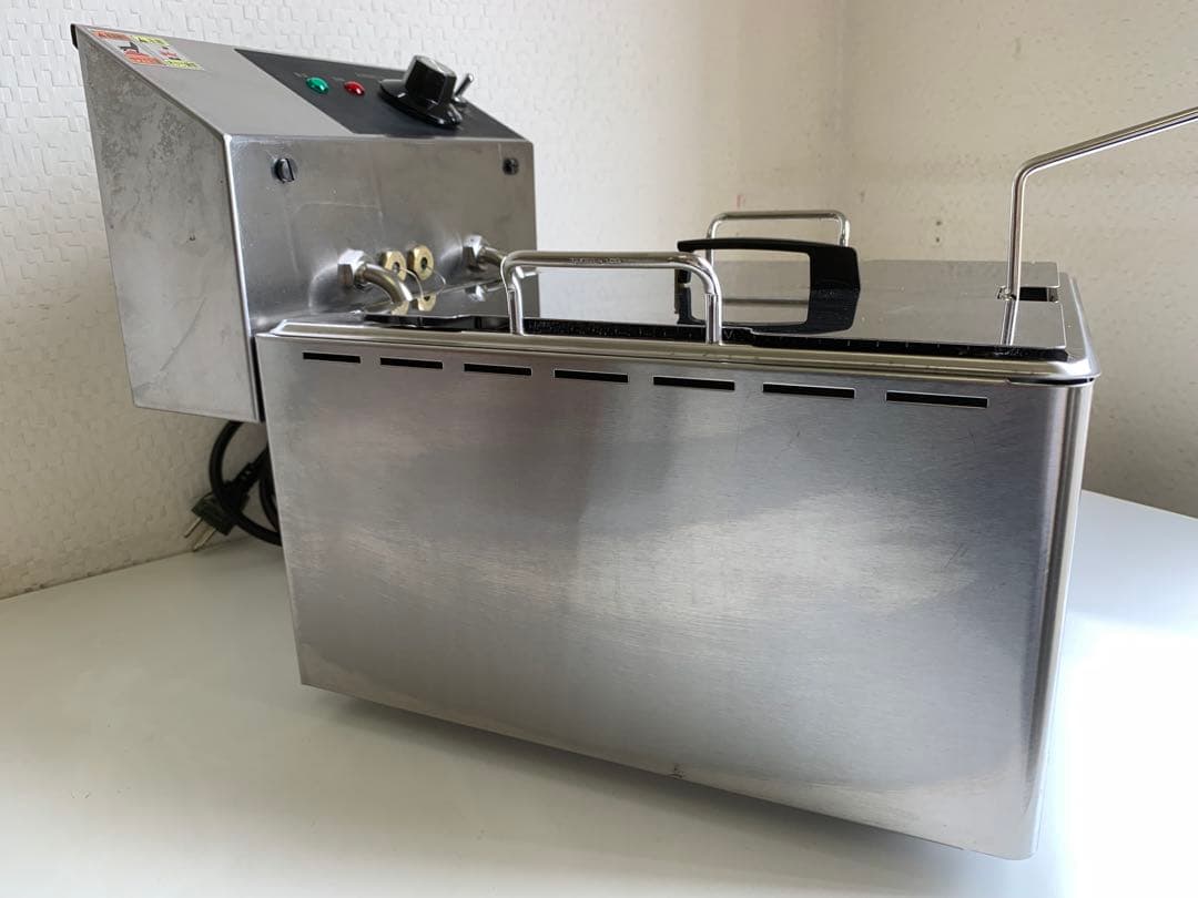 2020年製 tanico 業務用 電気フライヤー 卓上タイプ TCFL-8B