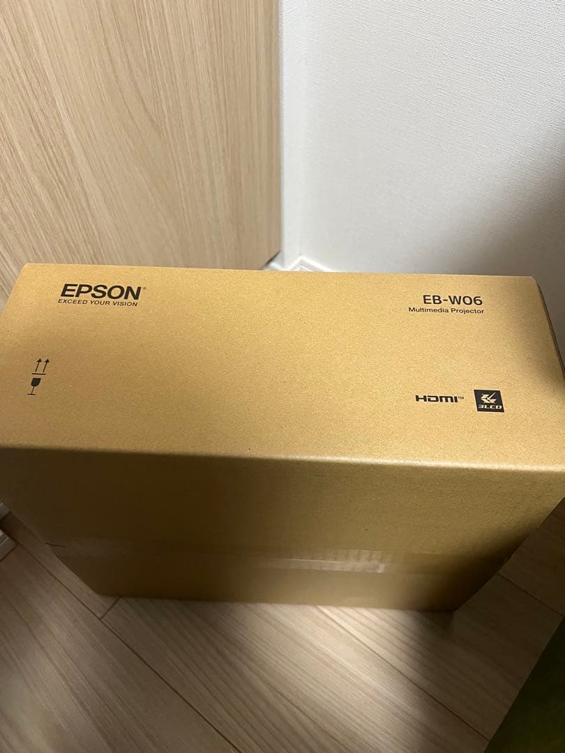 EPSON EB-W06 プロジェクター