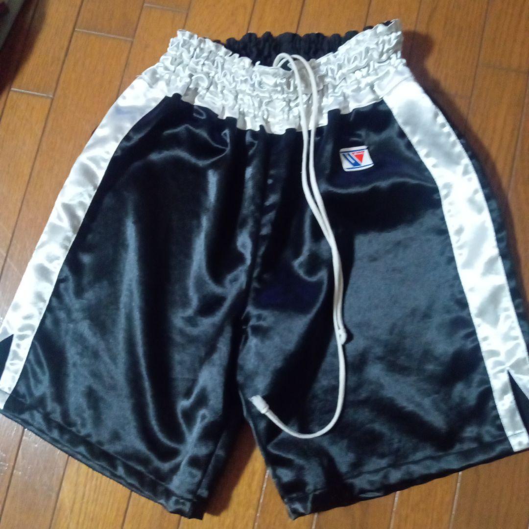 ウィニング　ボクシングトランクス　黒白
