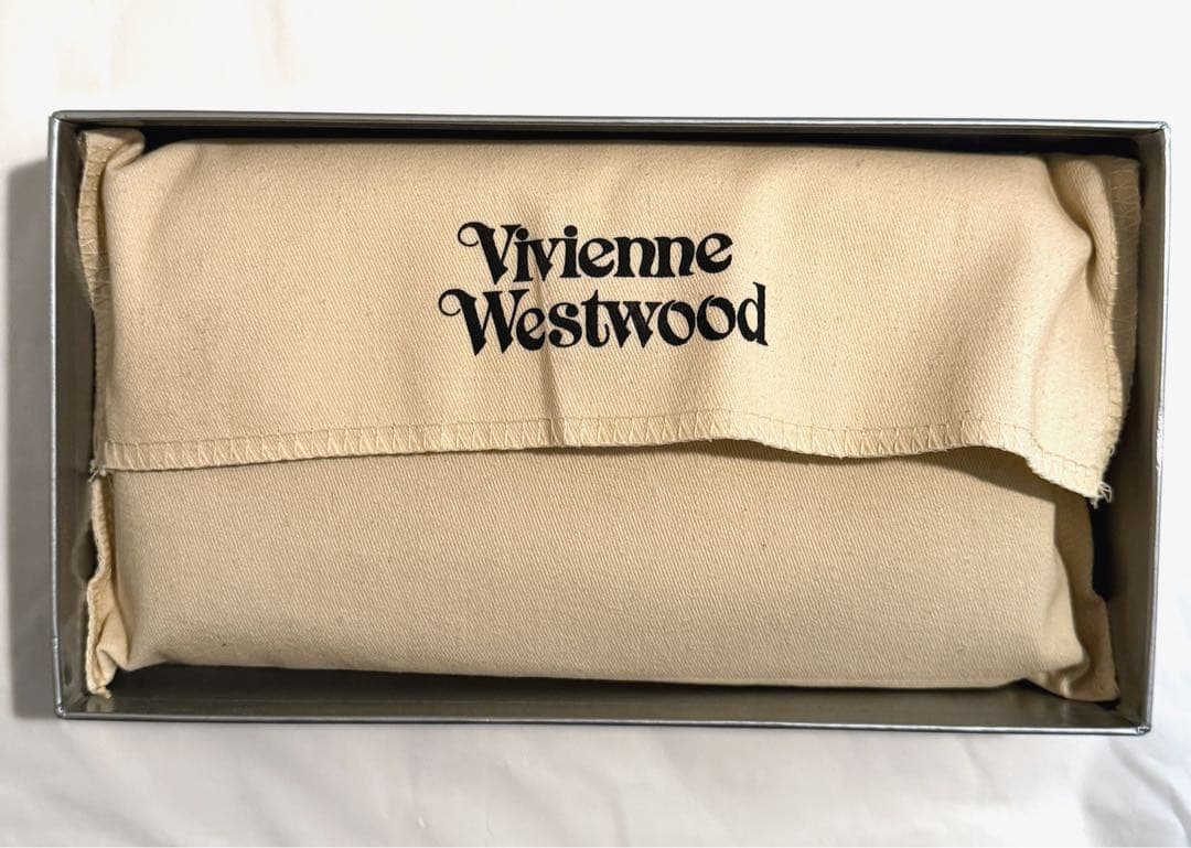 【新品未使用】Vivienne Westwood 長財布 レッド 大人気