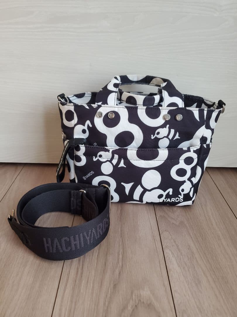 HACHIVARDS バッグ ショルダーストラップ付き