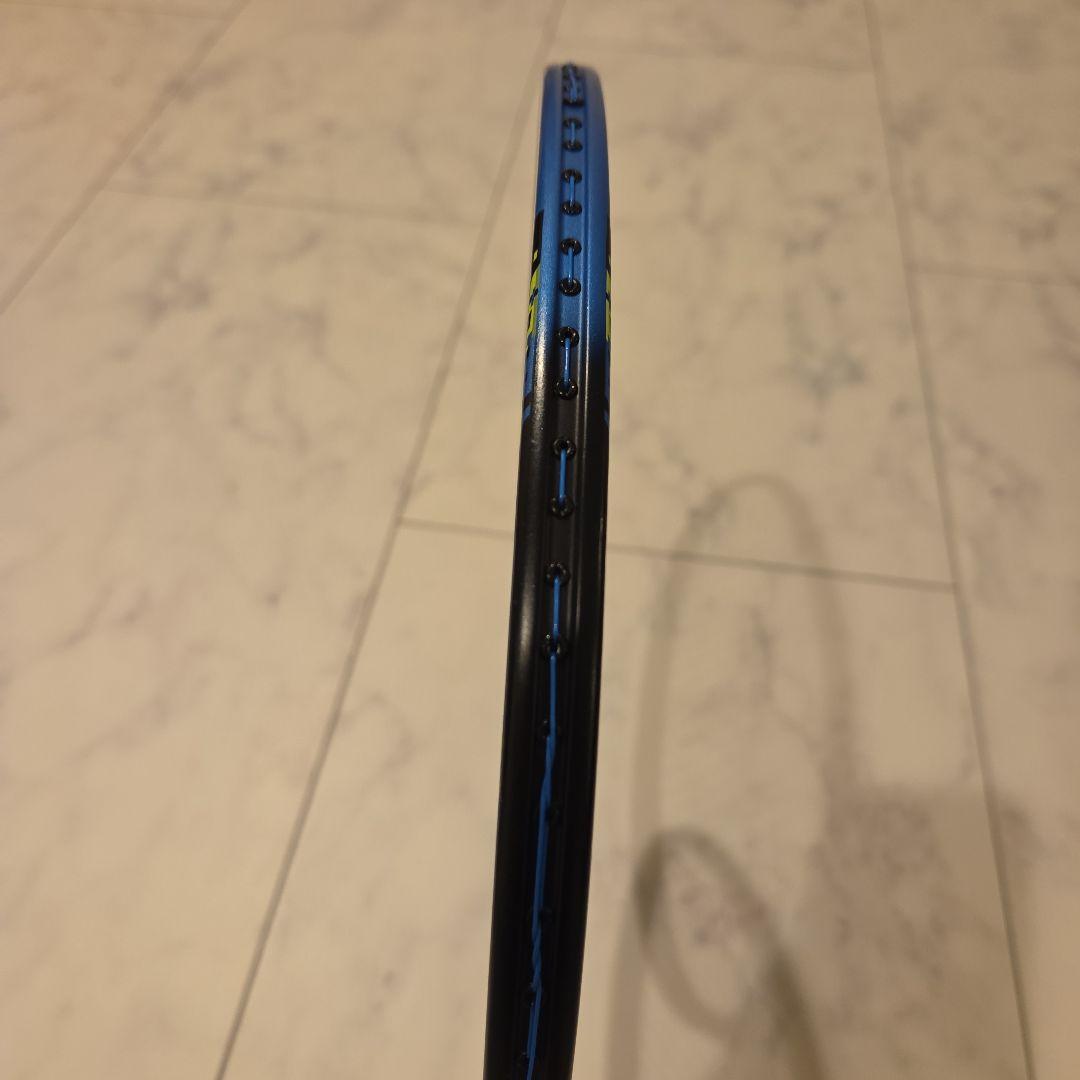 ヨネックス　ナノフレア700 　5UG6