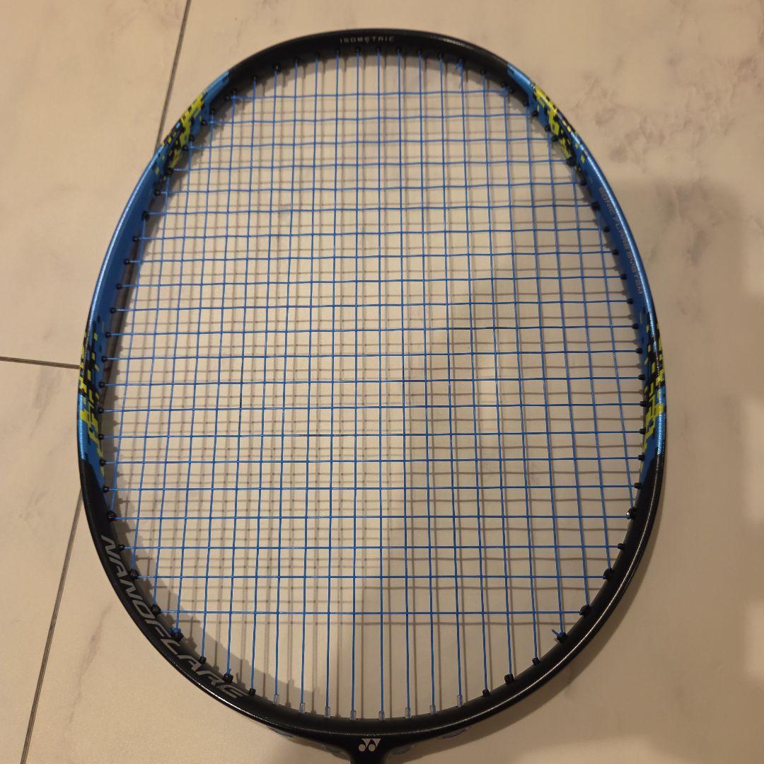 ヨネックス　ナノフレア700 　5UG6