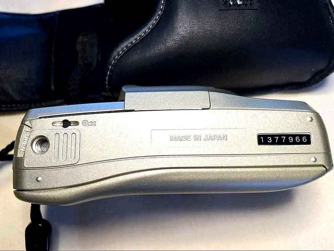 【SALE】OLYMPUS μ[mju:]105フィルムカメラシルバーケース付き