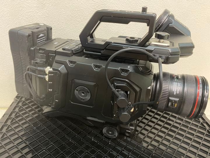 流*群様 【値段交渉可】Blackmagic URSA mini 4K EFレン