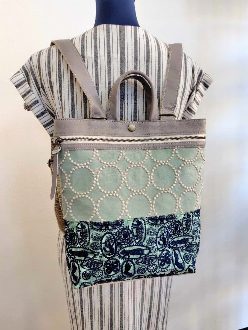 ミナペルホネン/タンバリン×ジャングルレリーフ/牛革A4トートリュック