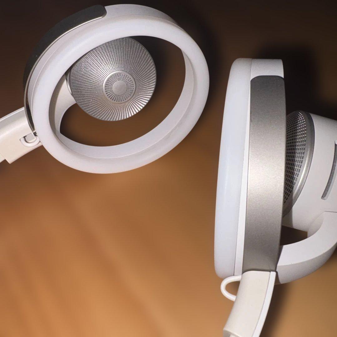 nwm ONE ライトグレイ ワイヤレスヘッドホン