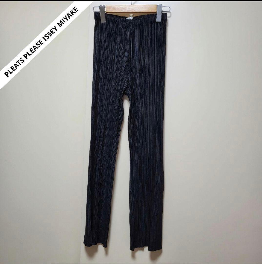 PLEATS PLEASE ISSEY MIYAKE ブラックプリーツパンツ