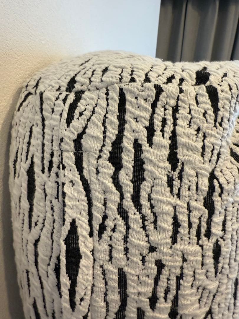 美品！ヨギボー　ラックス　ロールマックス　プレミアム　ライトグレー　Yogibo