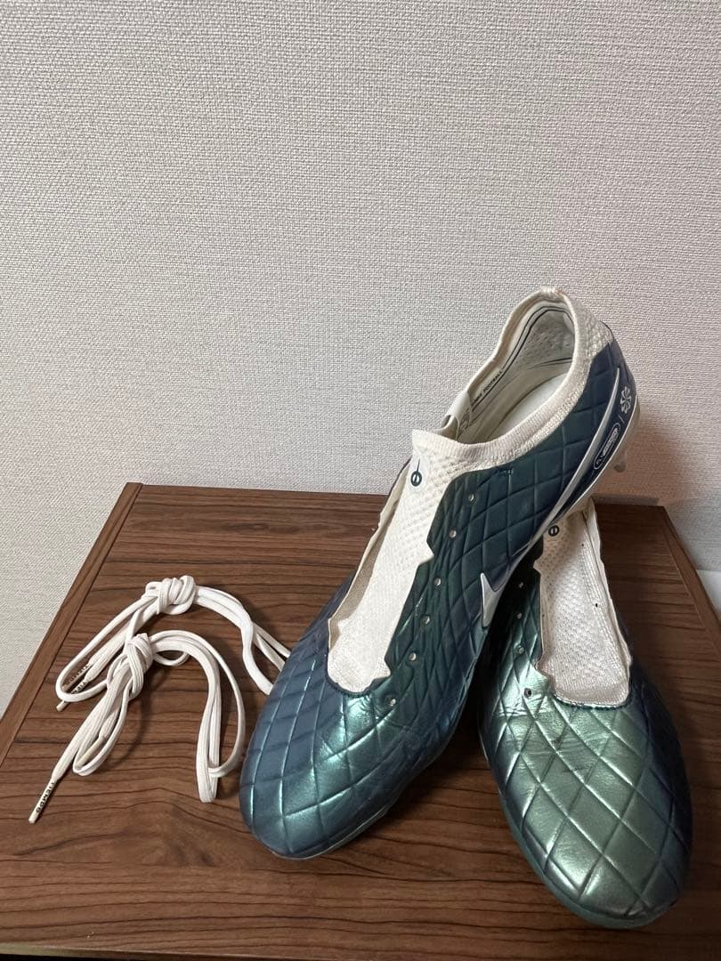 NIKEサッカースパイク ティエンポンエリート 30周年モデル　28cm FG