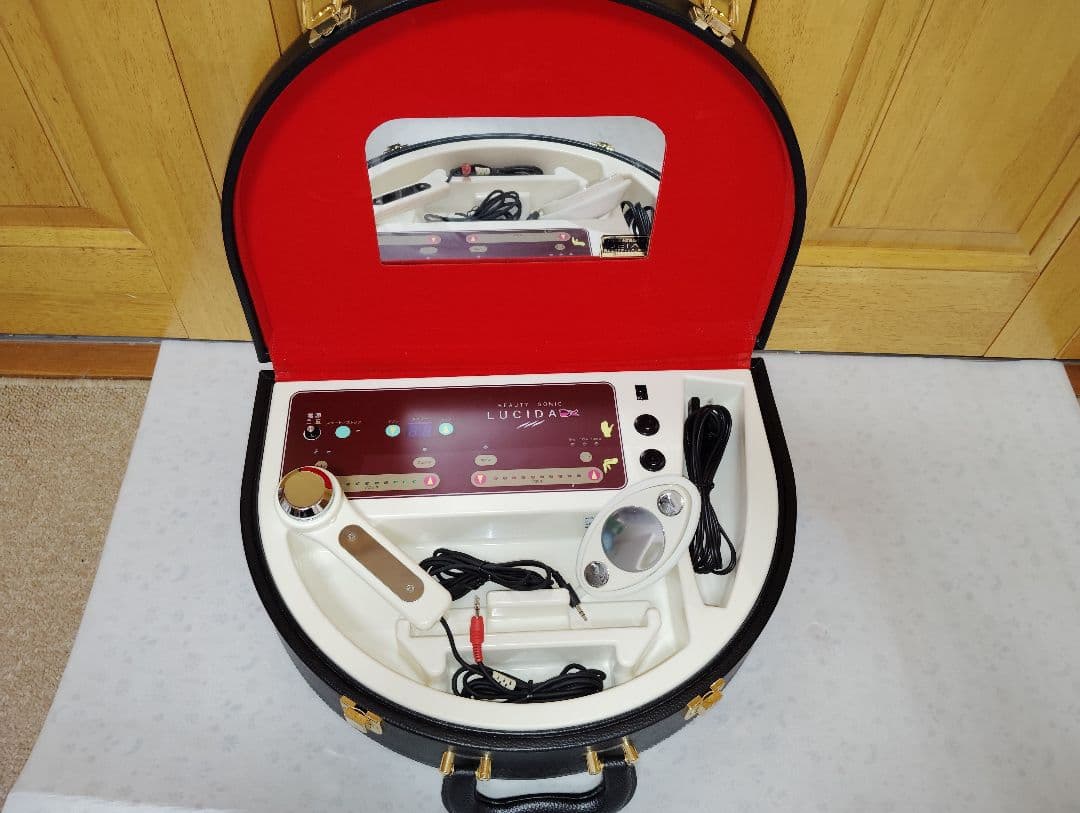 ルシーダDX 多機能美容器＊40万円■超音波低周波イオン導入③