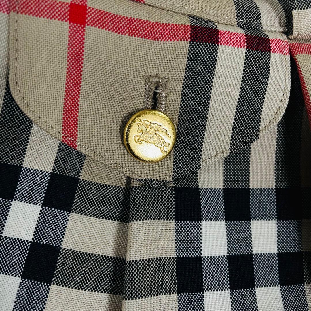 Burberrys　ショートパンツ　ノバチェック　ロゴ刻印ボタン