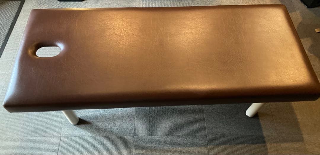 高田ベッド（有孔）　マッサージ　エステ　整体　長さ180×幅70×高さ50cm