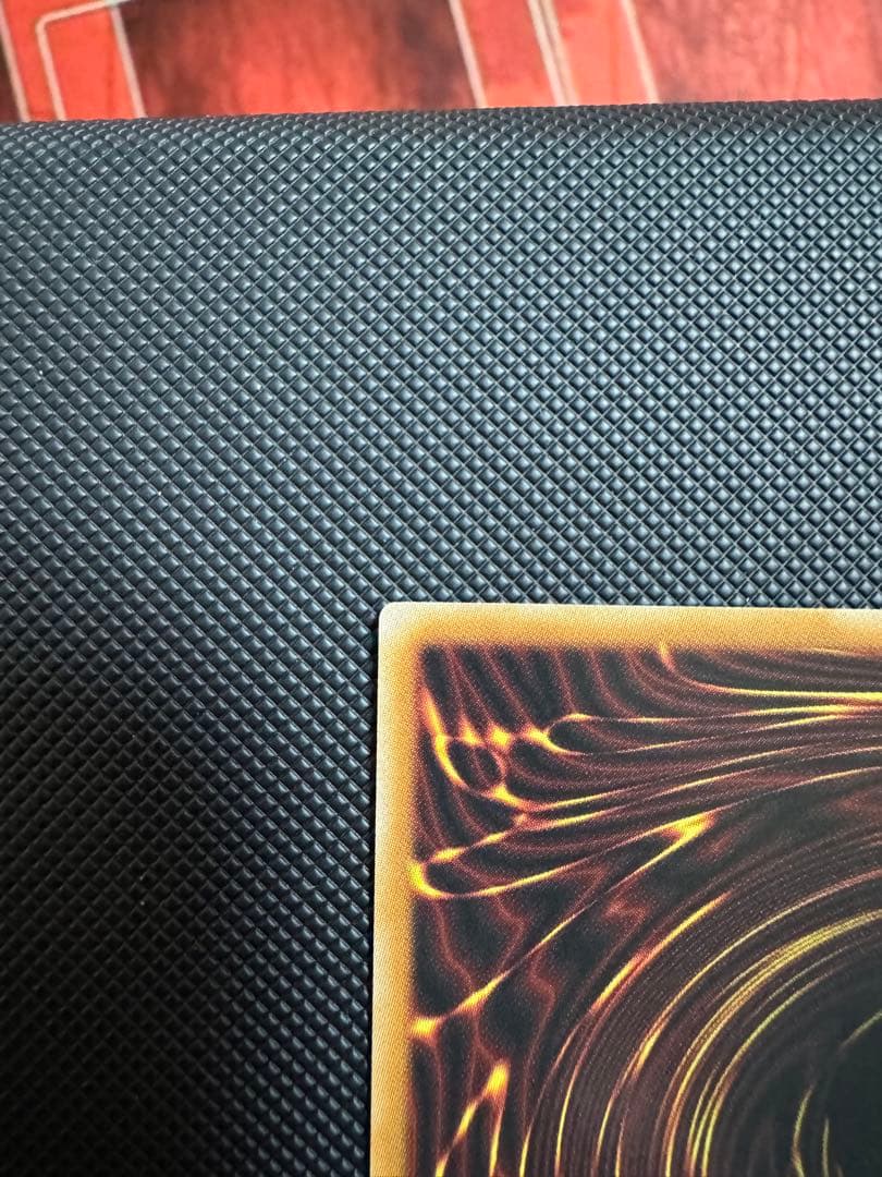 スカーレッドノヴァドラゴン　イラスト違い　プリズマ