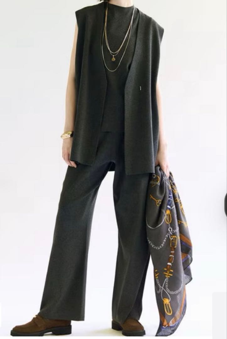 23区 【洗える/吊り干しOK】ヴィスコースストレッチ ニットベスト