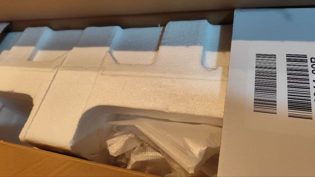 OMEN 27i QHD 165Hz モニター 本体