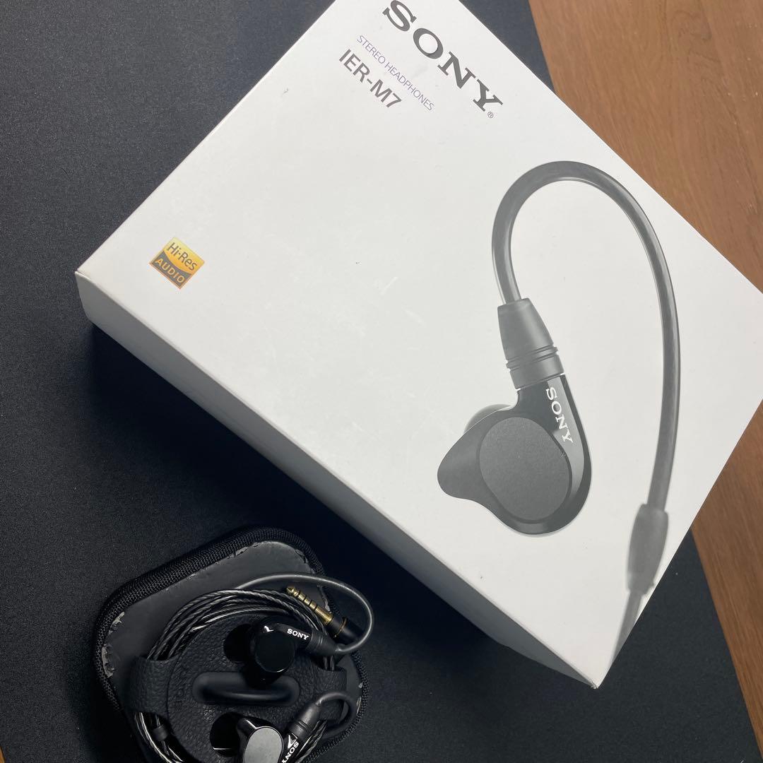 イヤホン IER-M7
