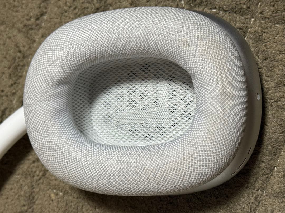 AirPods MAX シルバー　中古