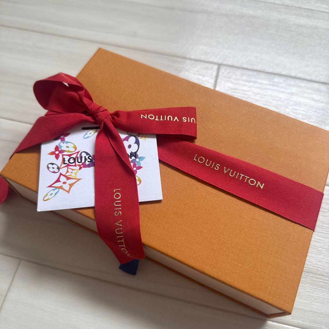 Louis Vuitton シルクハンカチ ピンク レッド