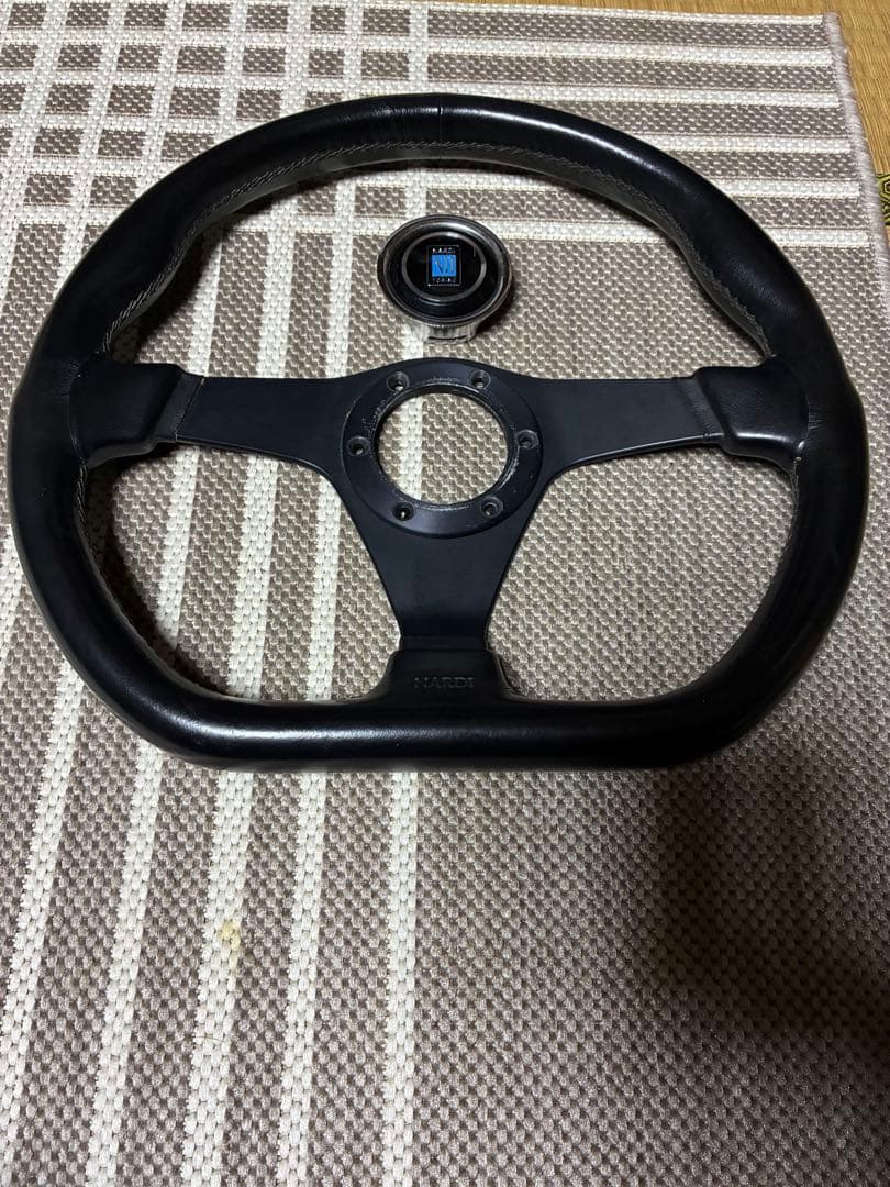 希少ナルディ当時物ステアリングD型ハンドル