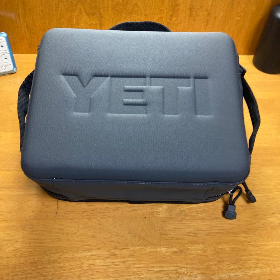 YETI(イエティ) デイトリップランチボックス　ブラック　1回使用したのみ