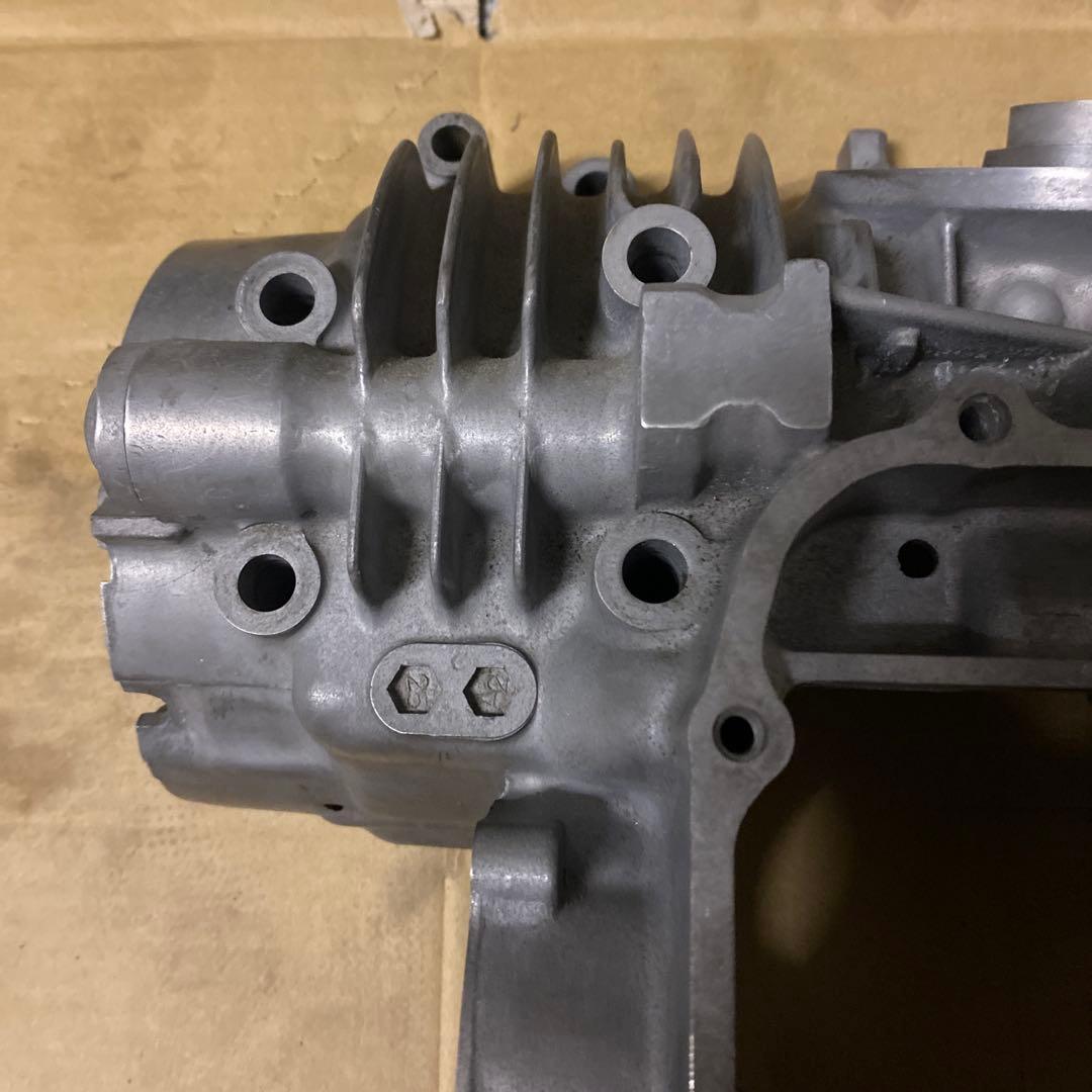 CB400F クランクケース難あり