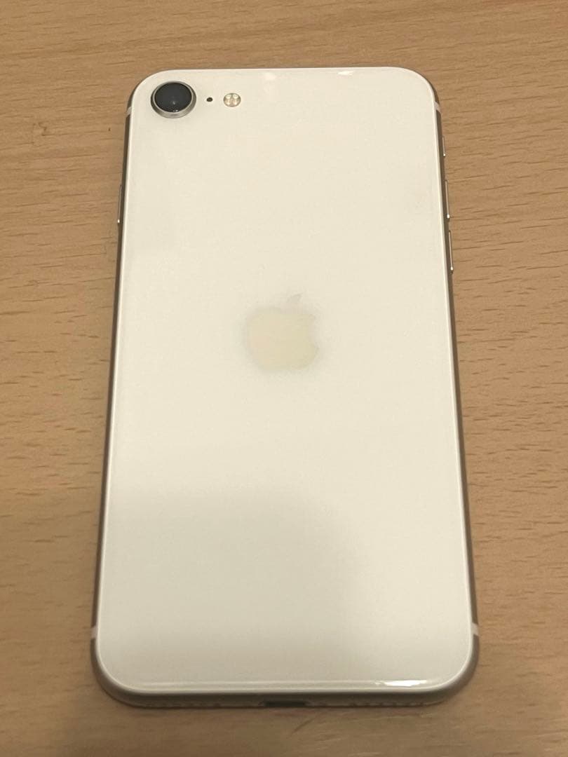 iPhone SE3 64GB ホワイト