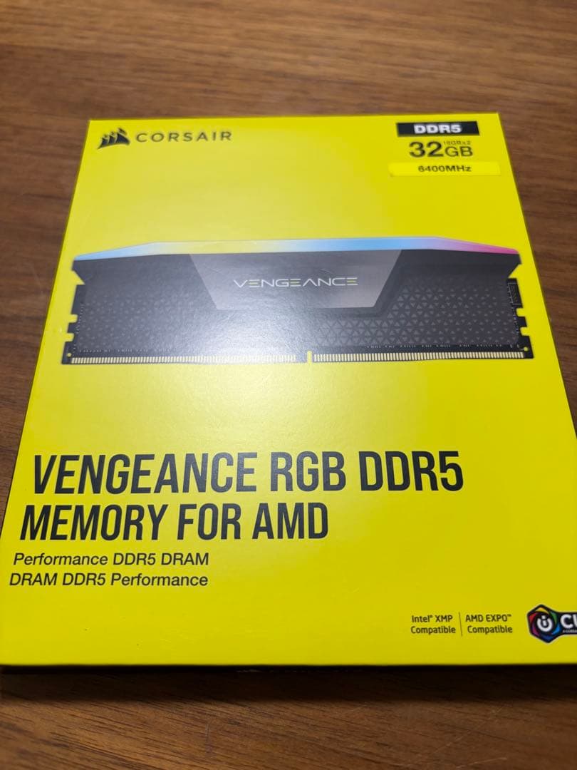 メモリー CORSAIR VENGEANCE RGB DDR5 32GB 6400MHz