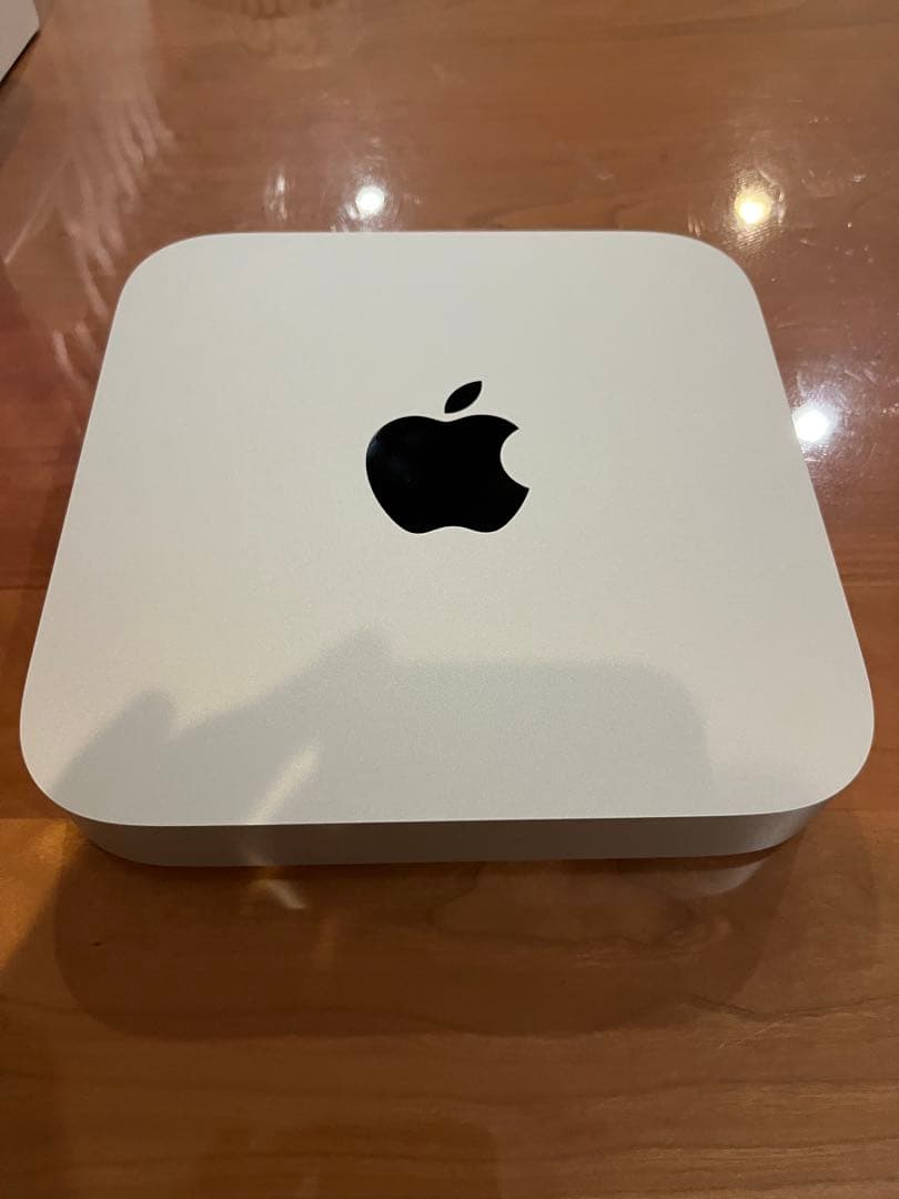 M2 Mac Mini 16GBメモリ／256GB SSD 美品