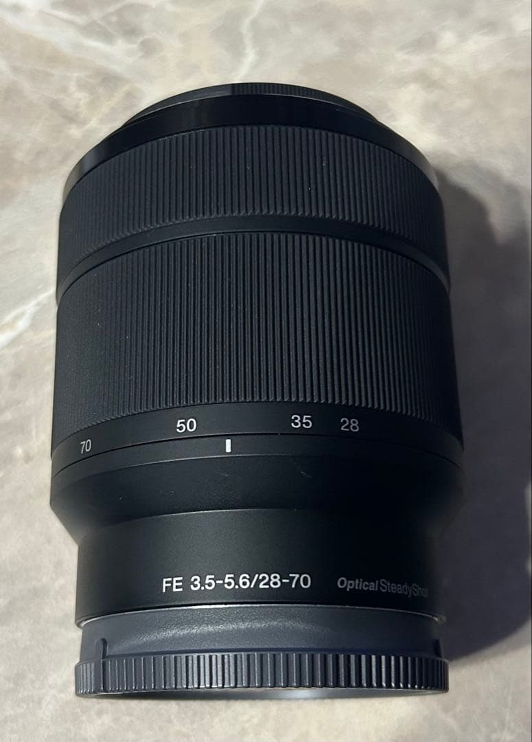 Sony FE 28-70mm f/3.5-5.6 OSS ズームレンズ