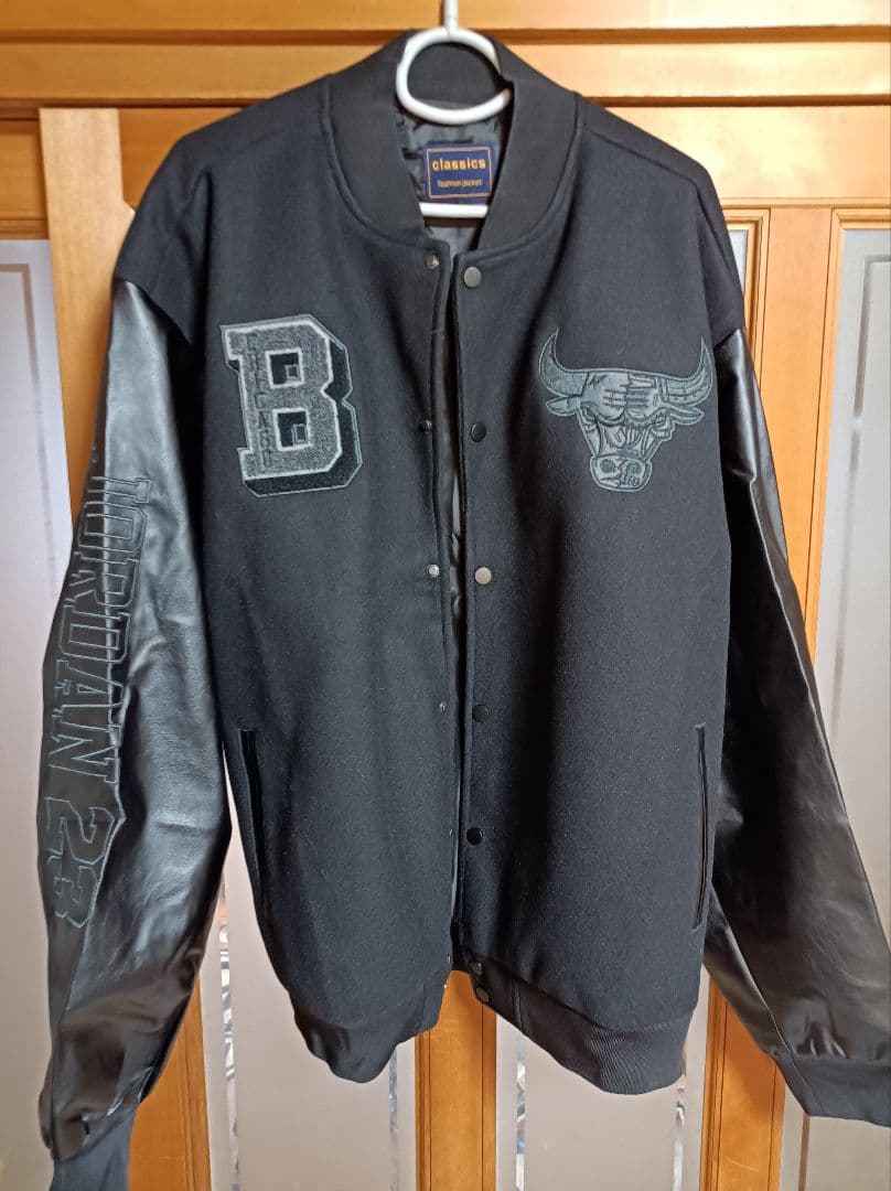 シカゴブルズ　Michael　Jordan23 スタジャン　三連休限定９０００円