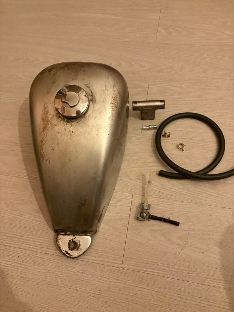 マグナ250 スポーツスタータンク ※お好きな色に塗装します