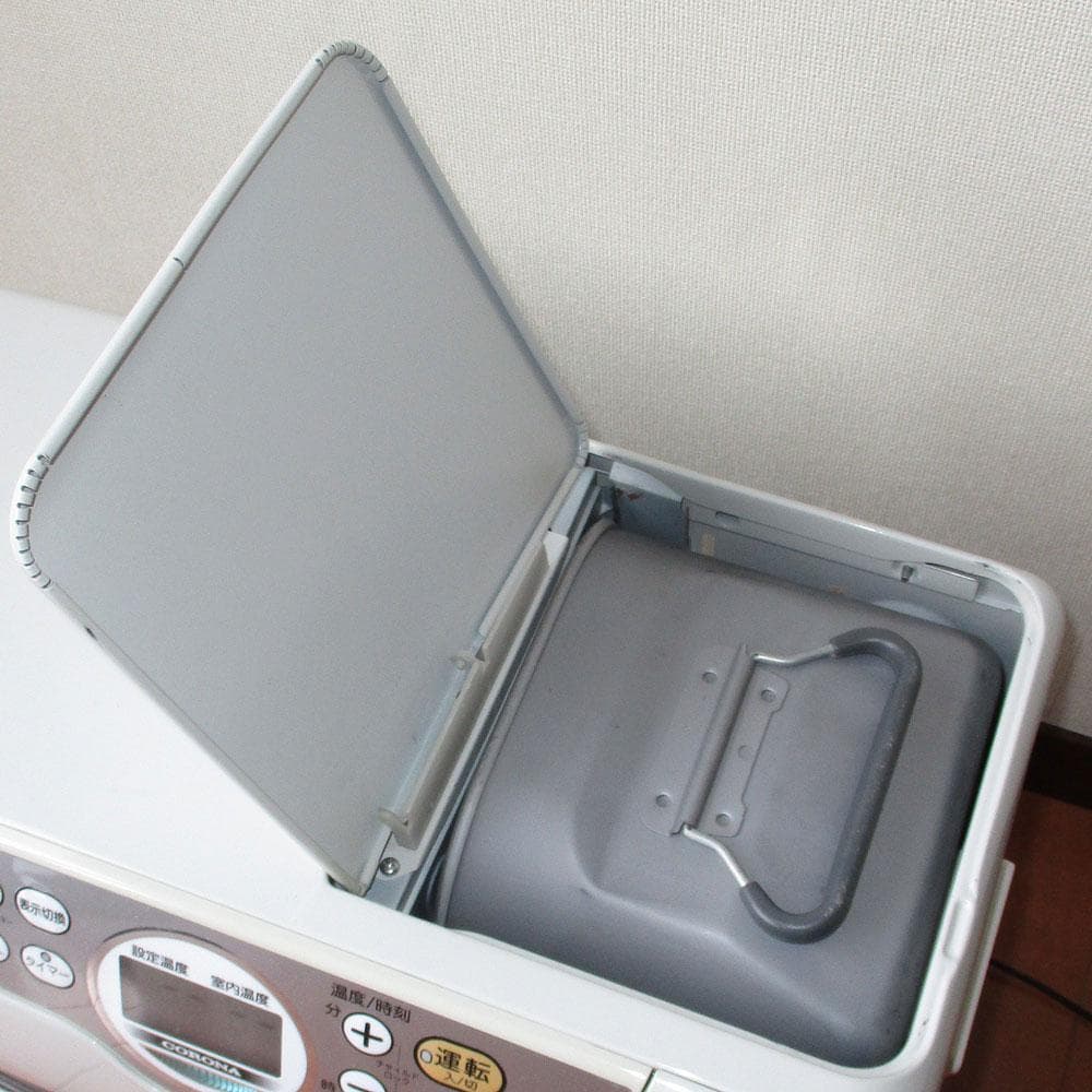 けっこう綺麗　【その寒い大部屋に】コロナ石油ファンヒーター　15～20畳