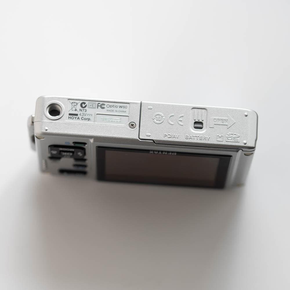 【防水カメラ】 PENTAX optio W60 シルバー 動作確認済み