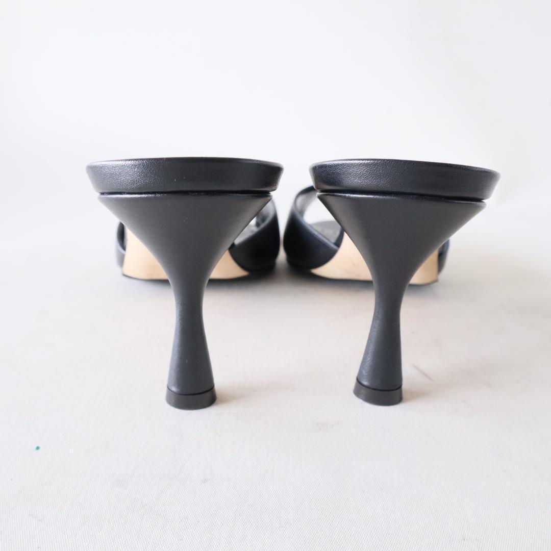 最終価格⭐︎未使用マノロブラニク　レザーミュールJADA 37.5/24.5cm