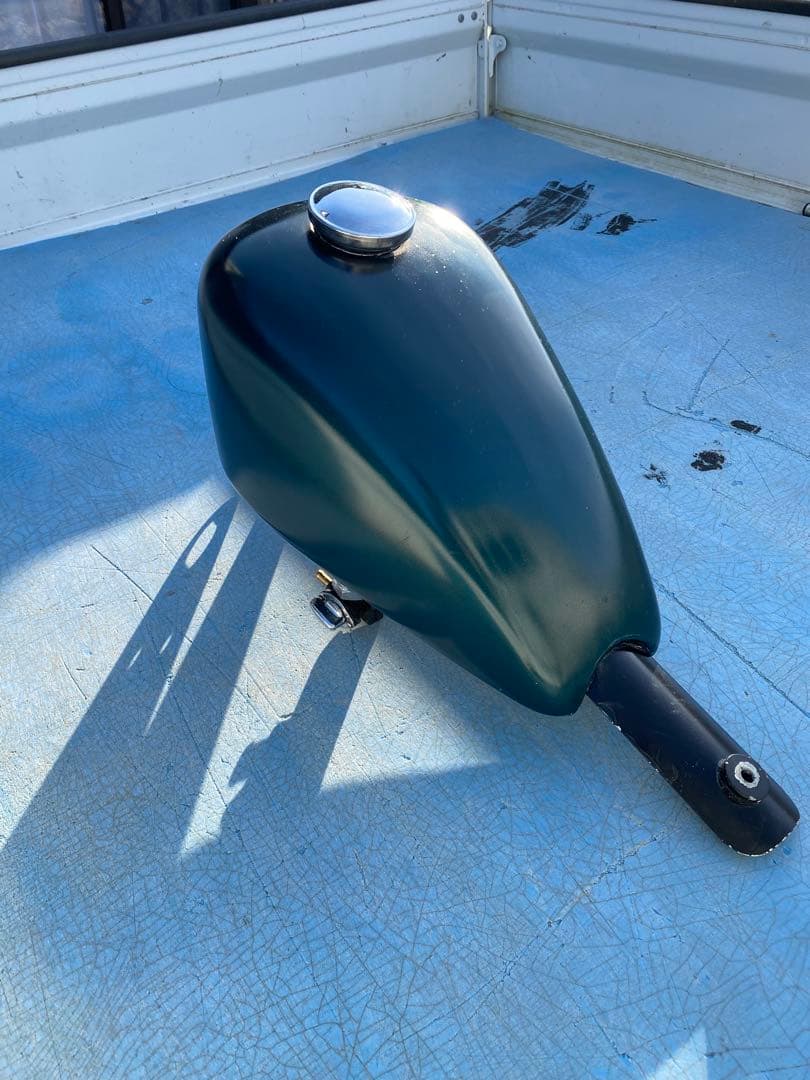 ハーレー　ソフテイル　スポーツスタータンク 00〜06モデル適合　tc88