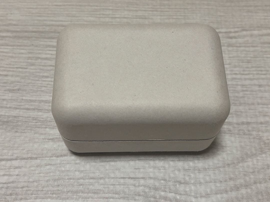 SONY WF-1000XM4 ワイヤレスイヤホン パッケージ 充電ケース付き