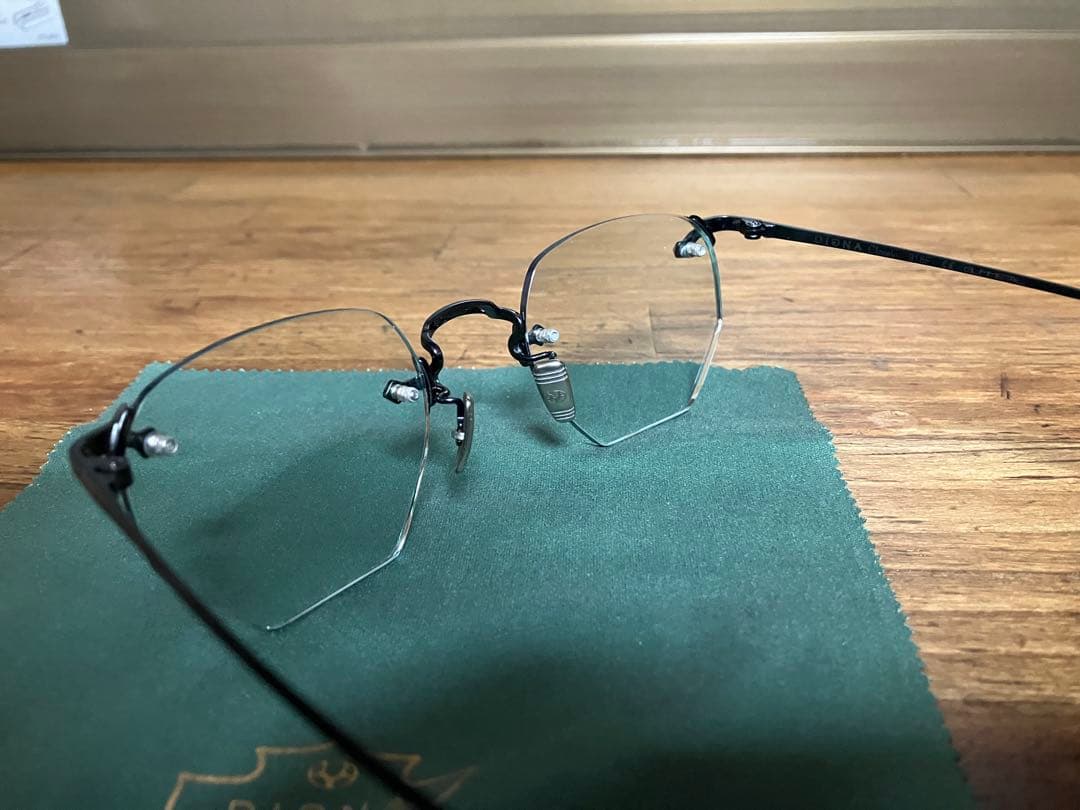 DIGNAリムレス サングラス シルバー